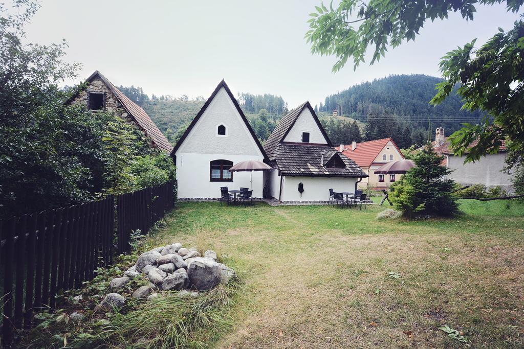 Gasthaus Syparne Liptovský Ján Exterior foto
